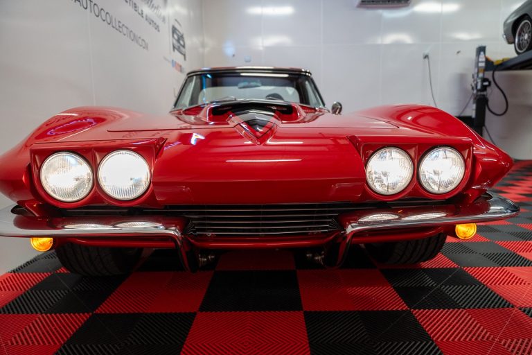 1965 Chevrolet Corvette 